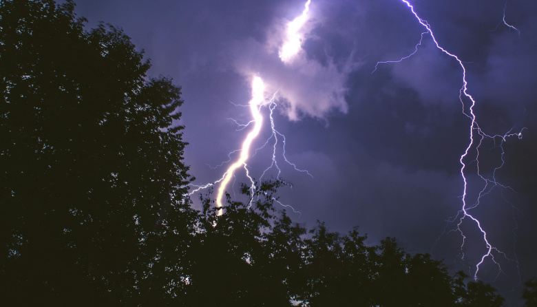Intensas lluvias en Salto: 112 mm acumulados y descenso del alerta meteorológico a amarillo