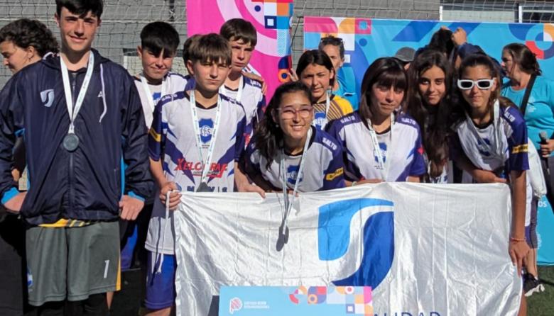 Ahora! Medalla de plata para el equipo de Fútbol 7 mixto