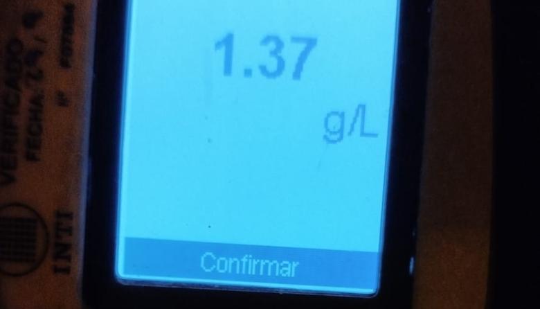 Un conductor con alcoholemia positiva y un menor al mando de una moto en operativos de tránsito