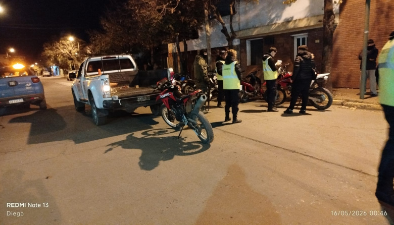 Operativos viales en Salto: secuestraron 17 motos y un auto