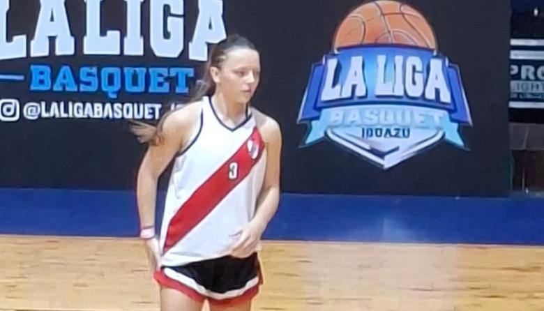 Básquet femenino: destacada actuación de la saltense Santina Vissani en Misiones con River Plate