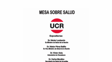 Mesa sobre salud en la Casa Radical