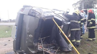 Volcó una camioneta en la ruta 191